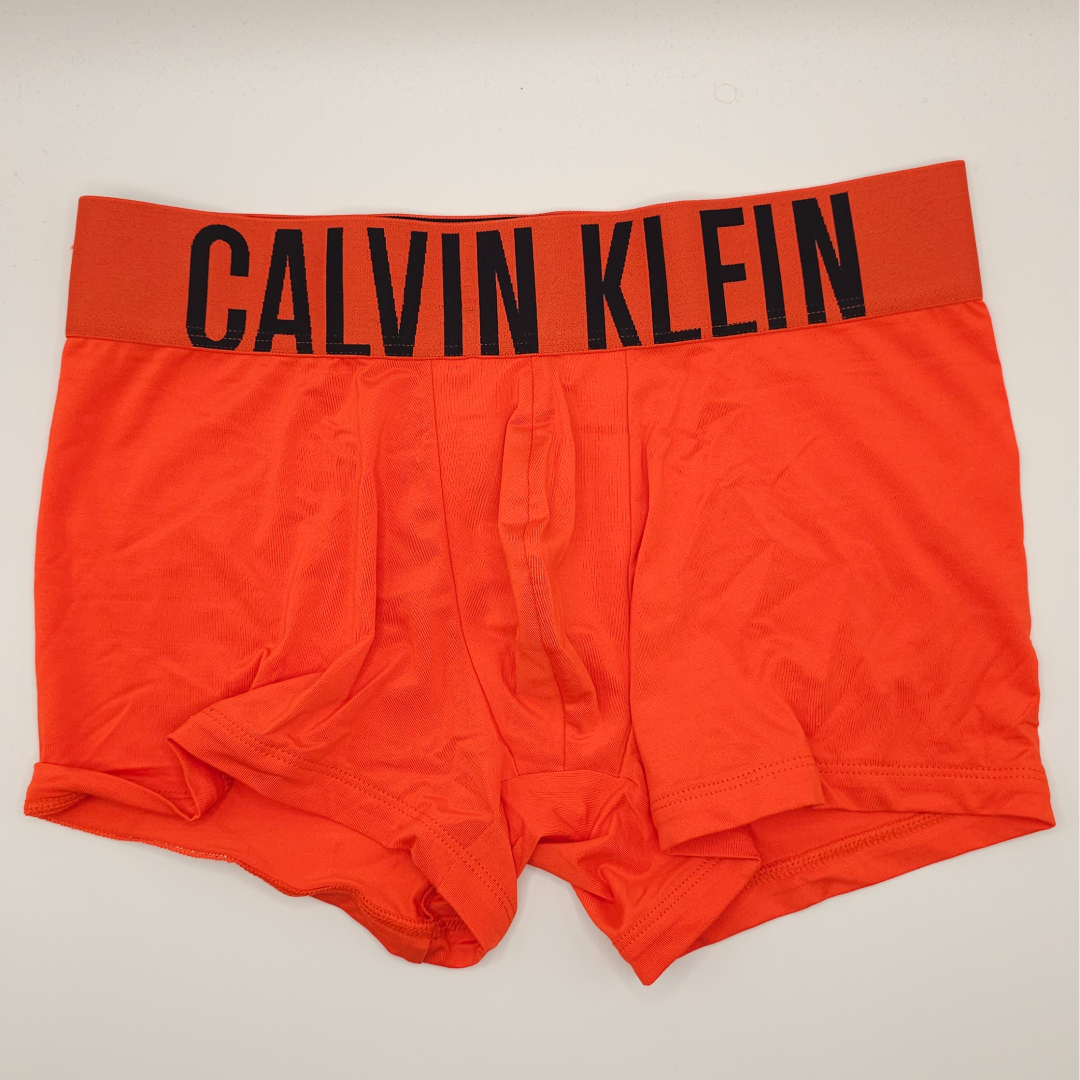 Calvin Klein Intense Power Red Trunk