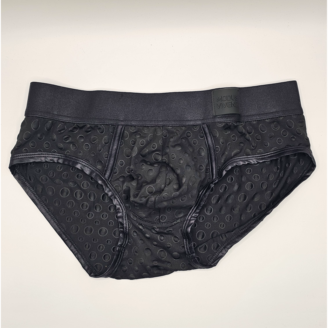 Modus Vivendi Embossed Dot Briefs (black)